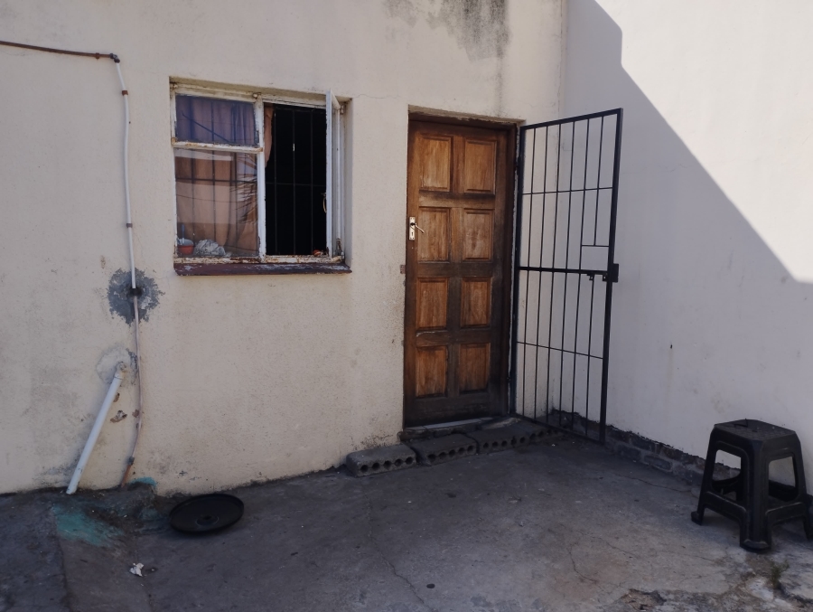 10 Bedroom Property for Sale in Oakdene Western Cape